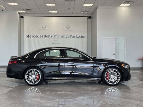 Certified 2026 Mercedes-Benz E 53 AMG e 4MATIC Sedan image 3