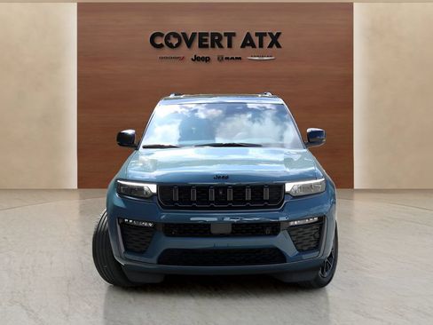 Used 2026 Jeep Grand Cherokee Summit w/ Obsidian Package AWD/4WD image 8