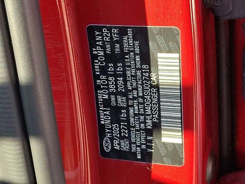 Certified 2025 Hyundai Elantra Sport w/ Cargo Package image 27