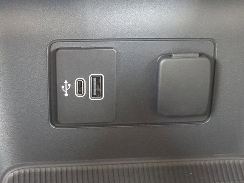 New 2026 Ford Explorer Active image 23