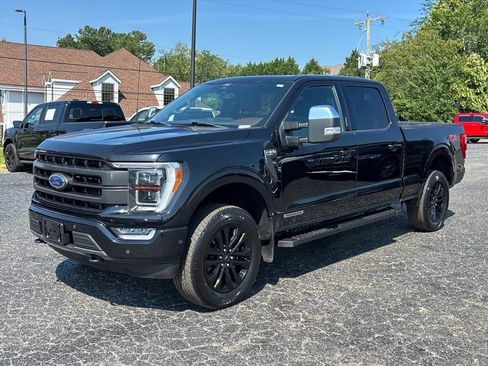 Used 2022 Ford F150 Lariat w/ Equipment Group 502A High AWD/4WD image 3