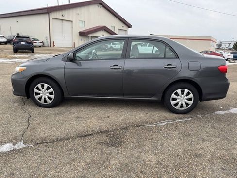 Used 2011 Toyota Corolla LE image 14