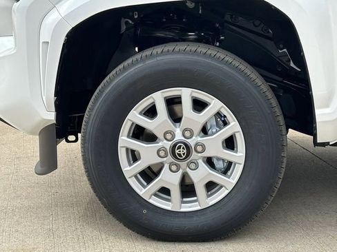 New 2026 Toyota Tacoma SR5 AWD/4WD image 9
