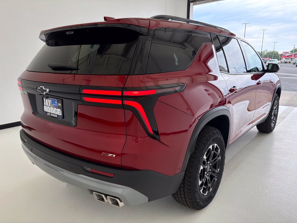 New 2027 Chevrolet Traverse Z71 w/ Enhanced Driving Package AWD/4WD image 23