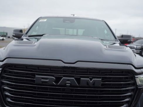 New 2026 RAM 1500 Laramie AWD/4WD image 38