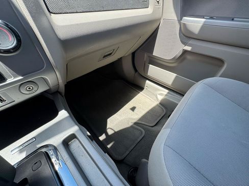 Used 2011 Ford Escape XLT FWD image 29