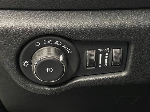 New 2026 Chrysler Pacifica Limited w/ S Appearance Package image 25