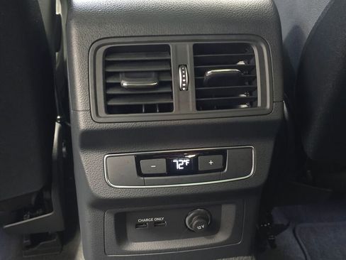 Certified 2025 Audi Q5 2.0T Premium Plus image 19