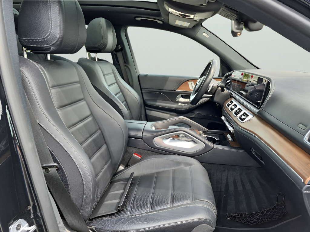 Used 2021 Mercedes-Benz GLS 580 4MATIC image 36