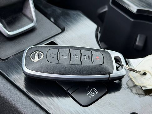 Certified 2026 Nissan Rogue SL FWD image 38
