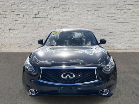 Used 2017 INFINITI QX70 Base image 2