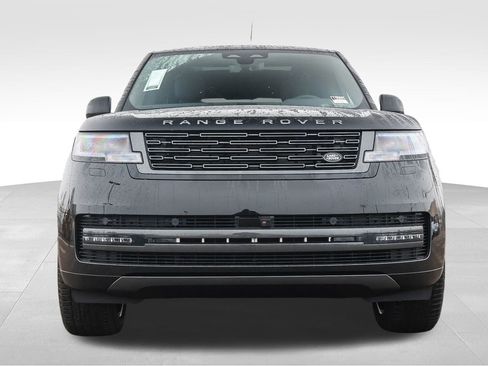 New 2025 Land Rover Range Rover SE image 2