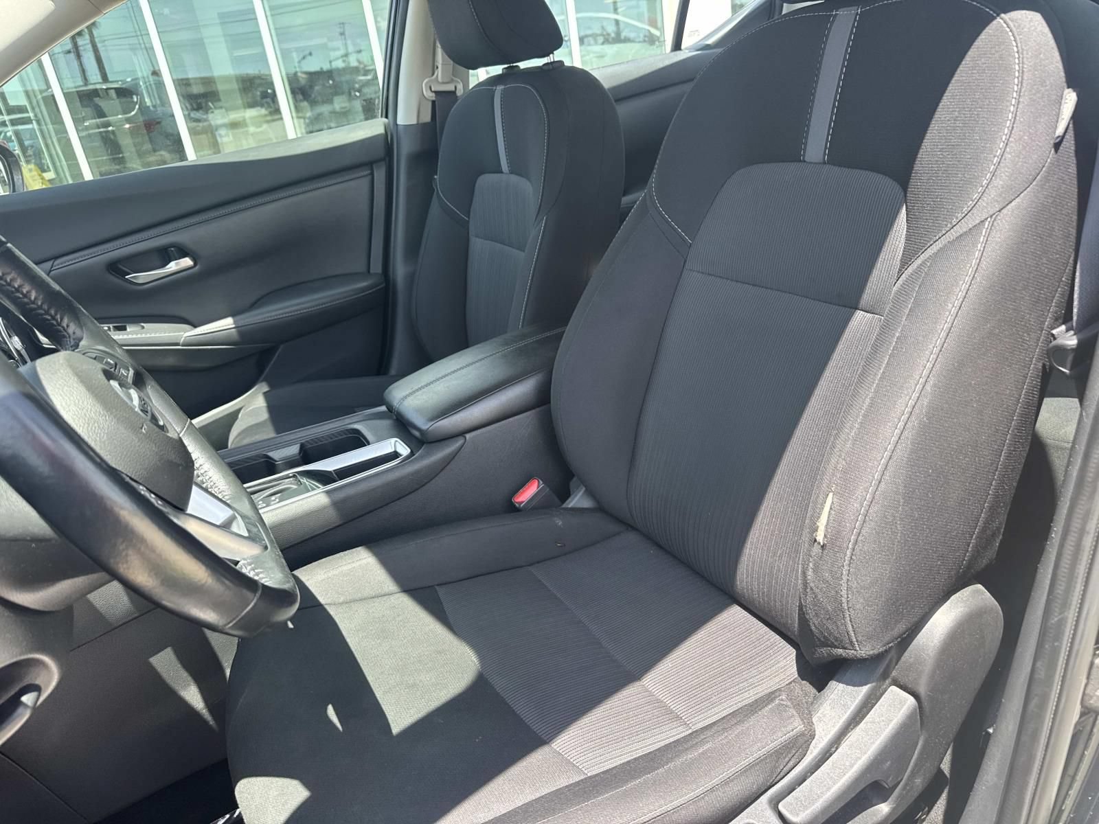 Used 2022 Nissan Sentra SV FWD image 15
