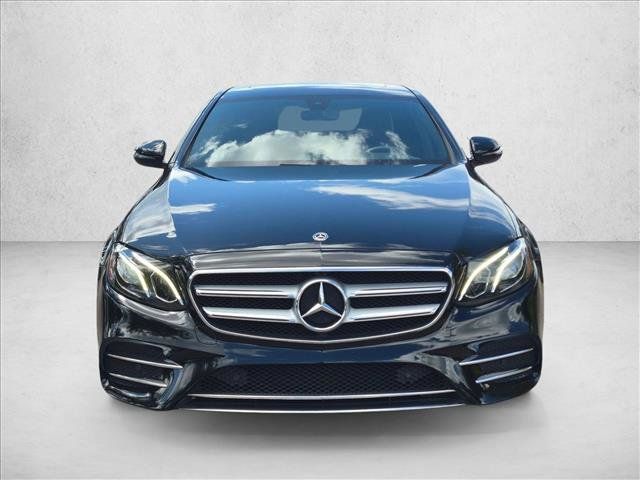 Used 2020 Mercedes-Benz E 350 4MATIC Sedan image 2