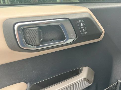 Used 2023 Ford Bronco Wildtrak AWD/4WD image 16