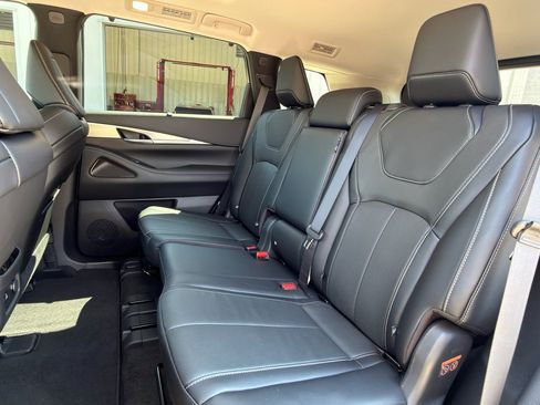Used 2024 INFINITI QX60 Luxe image 21