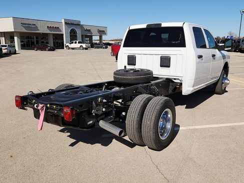 New 2026 RAM 3500 Tradesman w/ Chrome Appearance Group A AWD/4WD image 4