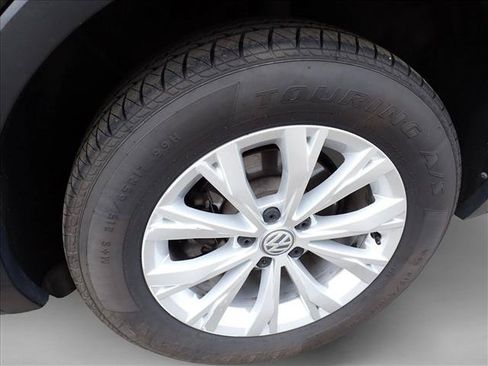 Used 2018 Volkswagen Tiguan S AWD/4WD image 7