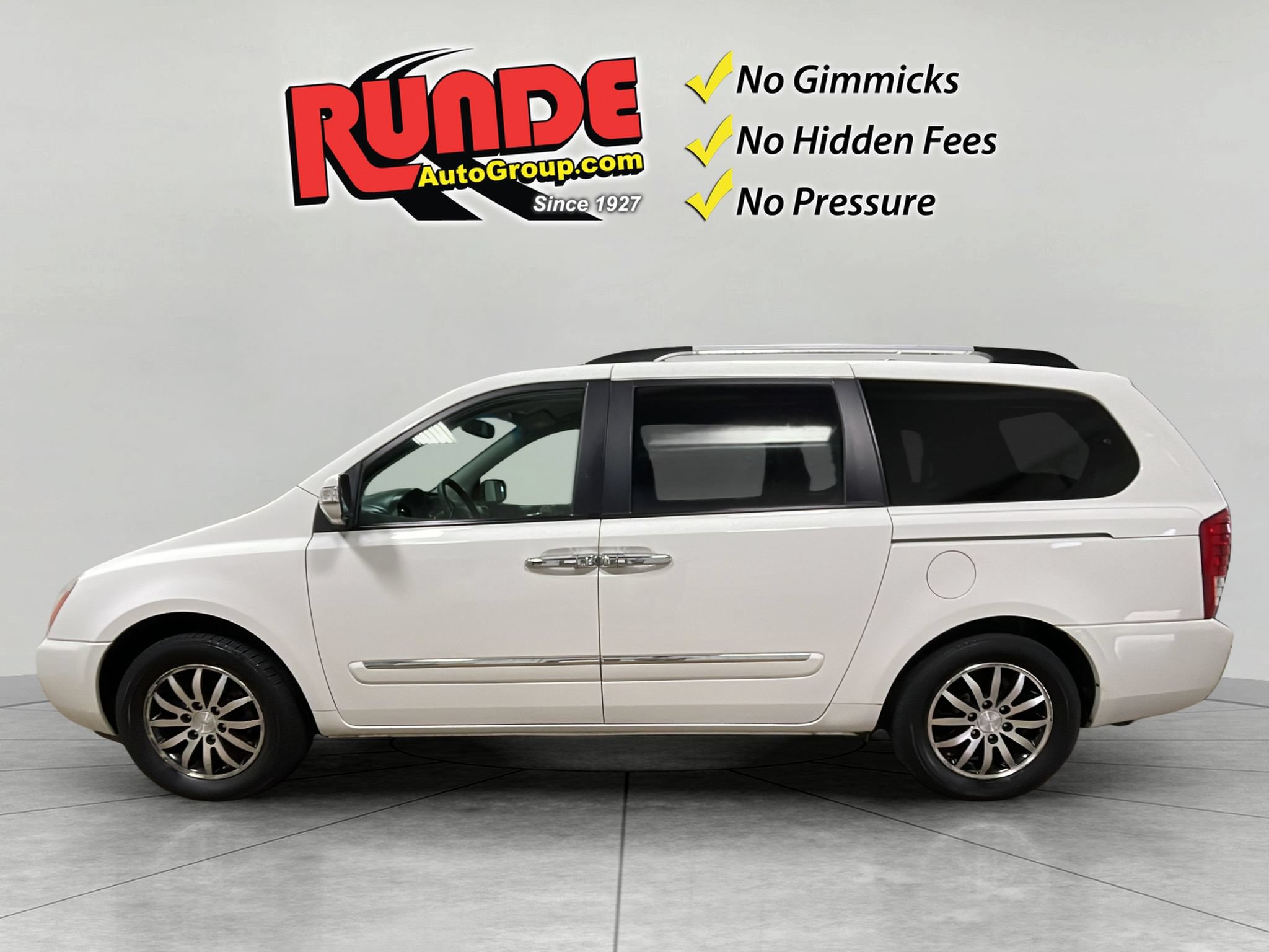 Used 2012 Kia Sedona EX FWD image 3
