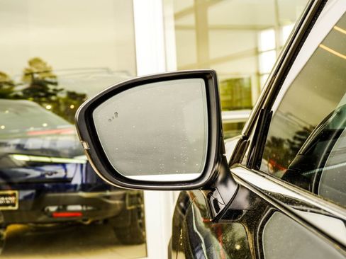 Certified 2023 INFINITI QX60 Luxe w/ Performance Audio Package image 13