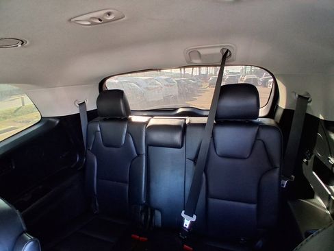 Used 2024 Kia Telluride S w/ S Sunroof Package image 16