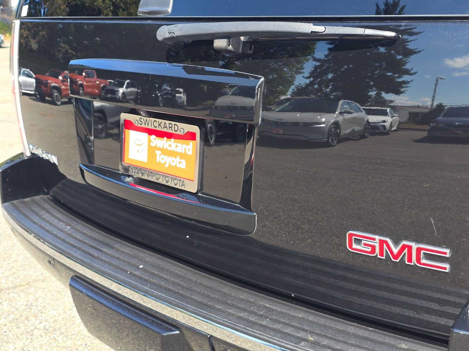 Used 2013 GMC Yukon Denali AWD/4WD image 13