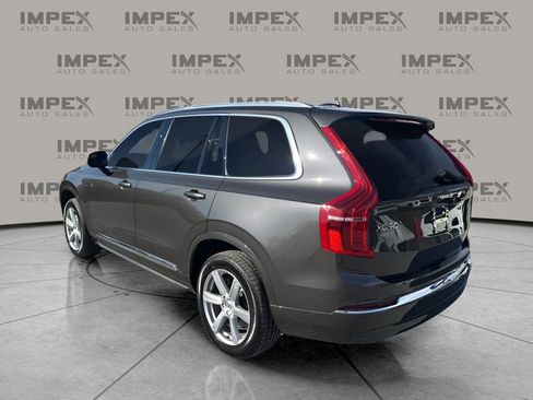Used 2024 Volvo XC90 B5 Core image 3
