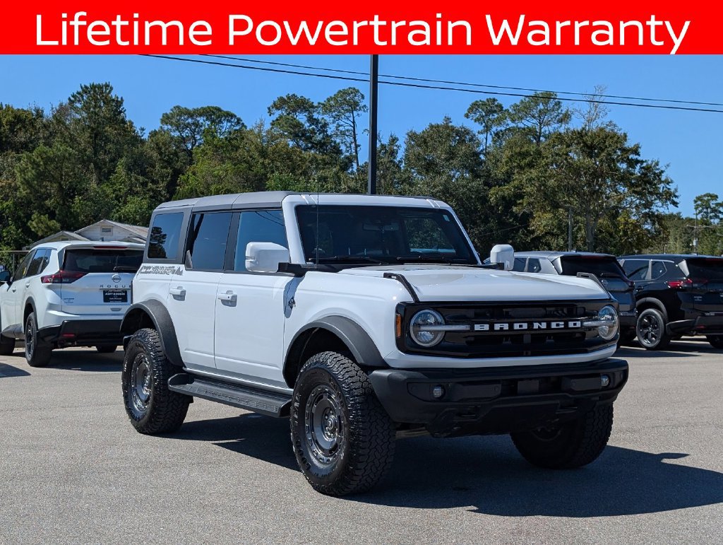 Used 2025 Ford Bronco Outer Banks w/ Sasquatch Package AWD/4WD image 8
