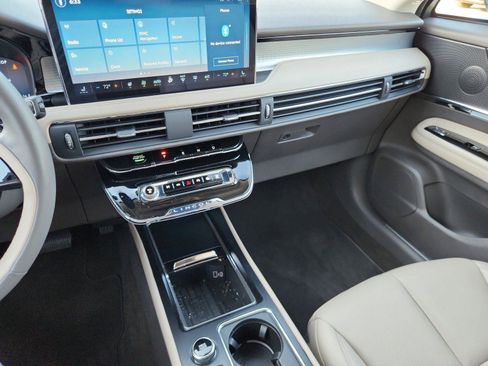 Used 2024 Lincoln Corsair FWD w/ Equipment Group 101A image 28