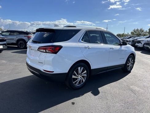 Used 2024 Chevrolet Equinox Premier image 6