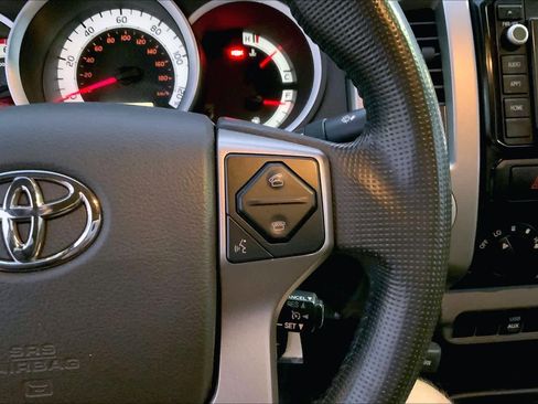 Used 2014 Toyota Tacoma 4x4 Double Cab w/ TRD Sport Package image 24