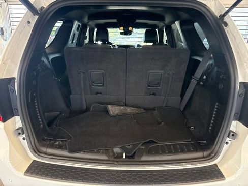 Used 2024 Dodge Durango GT RWD image 11