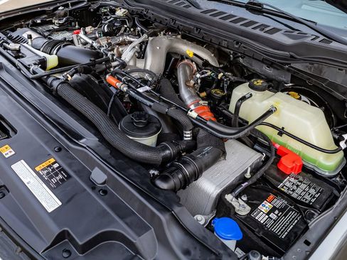 Used 2024 Ford F250 Limited w/ FX4 Off-Road Package image 40