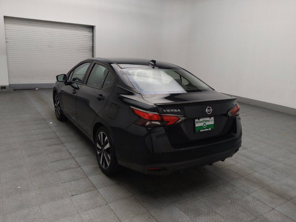 Used 2022 Nissan Versa SR FWD image 5