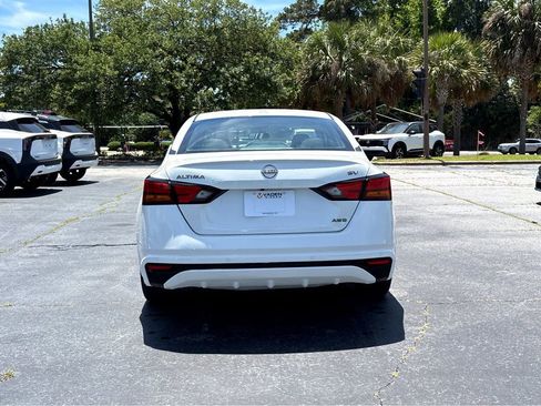 Used 2024 Nissan Altima 2.5 SV AWD/4WD image 23