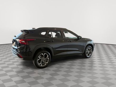 New 2026 Chevrolet Trax LT w/ Sunroof Package image 11