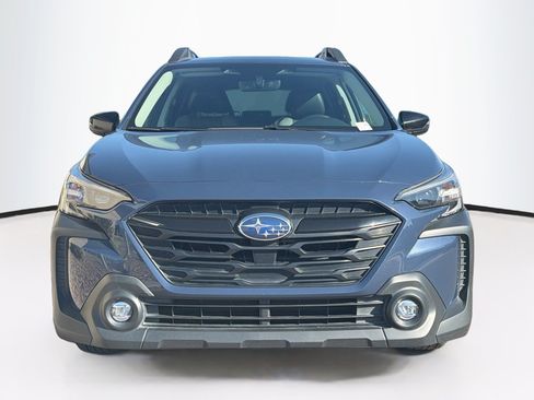 Used 2025 Subaru Outback Onyx Edition AWD/4WD image 2