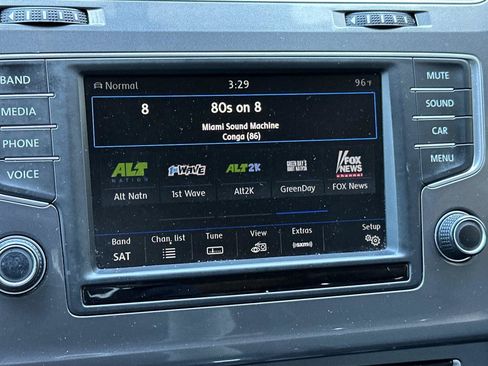 Used 2017 Volkswagen Golf Alltrack AWD/4WD image 18