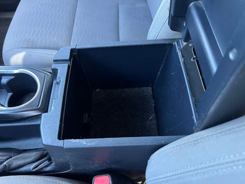 Used 2019 Toyota Tacoma SR image 27