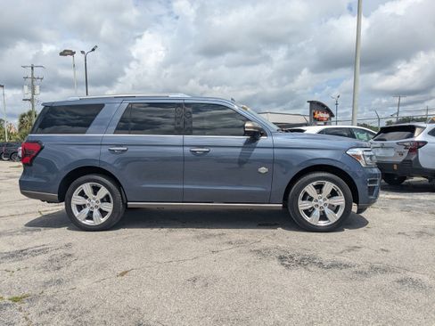 Used 2022 Ford Expedition King Ranch RWD image 3