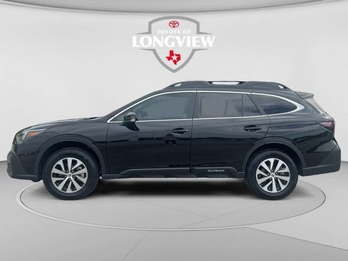 Used 2022 Subaru Outback Premium AWD/4WD image 2