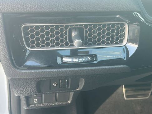 Used 2023 Honda Civic Sport image 17