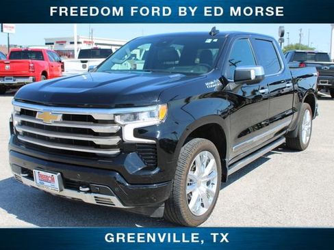 Used 2022 Chevrolet Silverado 1500 High Country w/ High Country Premium Package AWD/4WD image 1