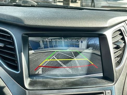 Used 2017 Hyundai Azera Limited image 26