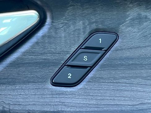 New 2025 Jeep Grand Cherokee Limited image 18