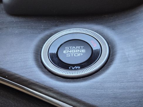 Used 2023 Jeep Grand Cherokee L Overland image 24