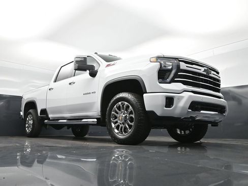 New 2026 Chevrolet Silverado 2500 LT w/ Z71 Chrome Sport Edition AWD/4WD image 48