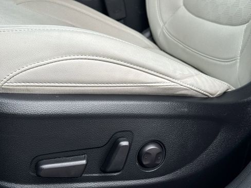 Used 2022 Kia Seltos SX image 14