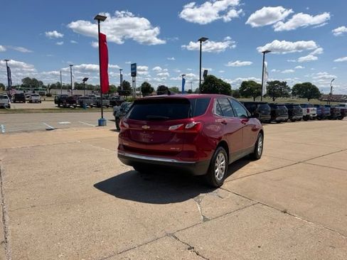 Used 2020 Chevrolet Equinox LT w/ Driver Convenience Package AWD/4WD image 3