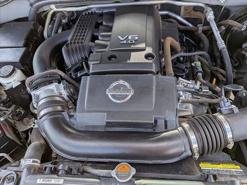 Used 2018 Nissan Frontier SV RWD image 22